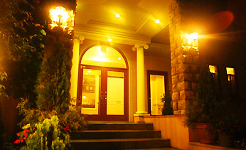 �Εӂ̏����ȃz�e���@�}�[���C�h