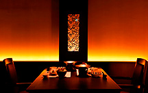 �������{����@�z�e�����������