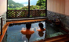 ����������@�R�ƌ΂̐�i�ɕ����ԏh�@�������ف@���