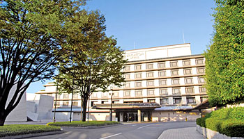 ���s�u���C�g���z�e��