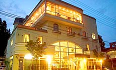 �O���[���s�A�e�̌�