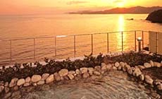 �V�[�T�C�h�z�e���~�]��