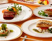 �z�e�����X�e�����c��E�C���O�^���[