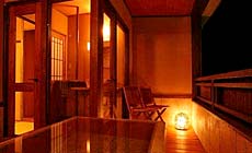 �ɍ��ۉ���@�l�C�̘I�V���C�t�q���ƓS�l���������킦��h�@���̂���