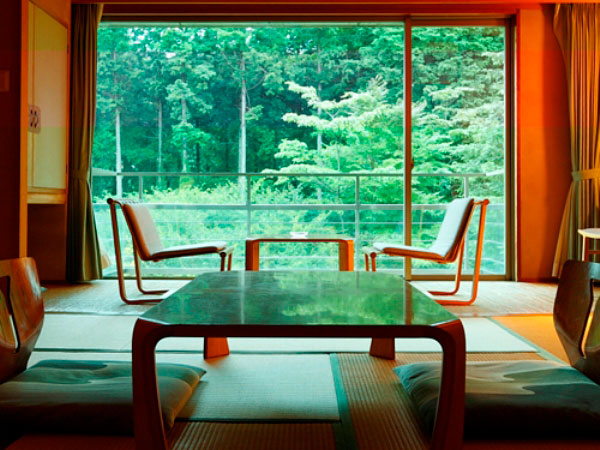 仙石原温泉　ホテル箱根パウエル