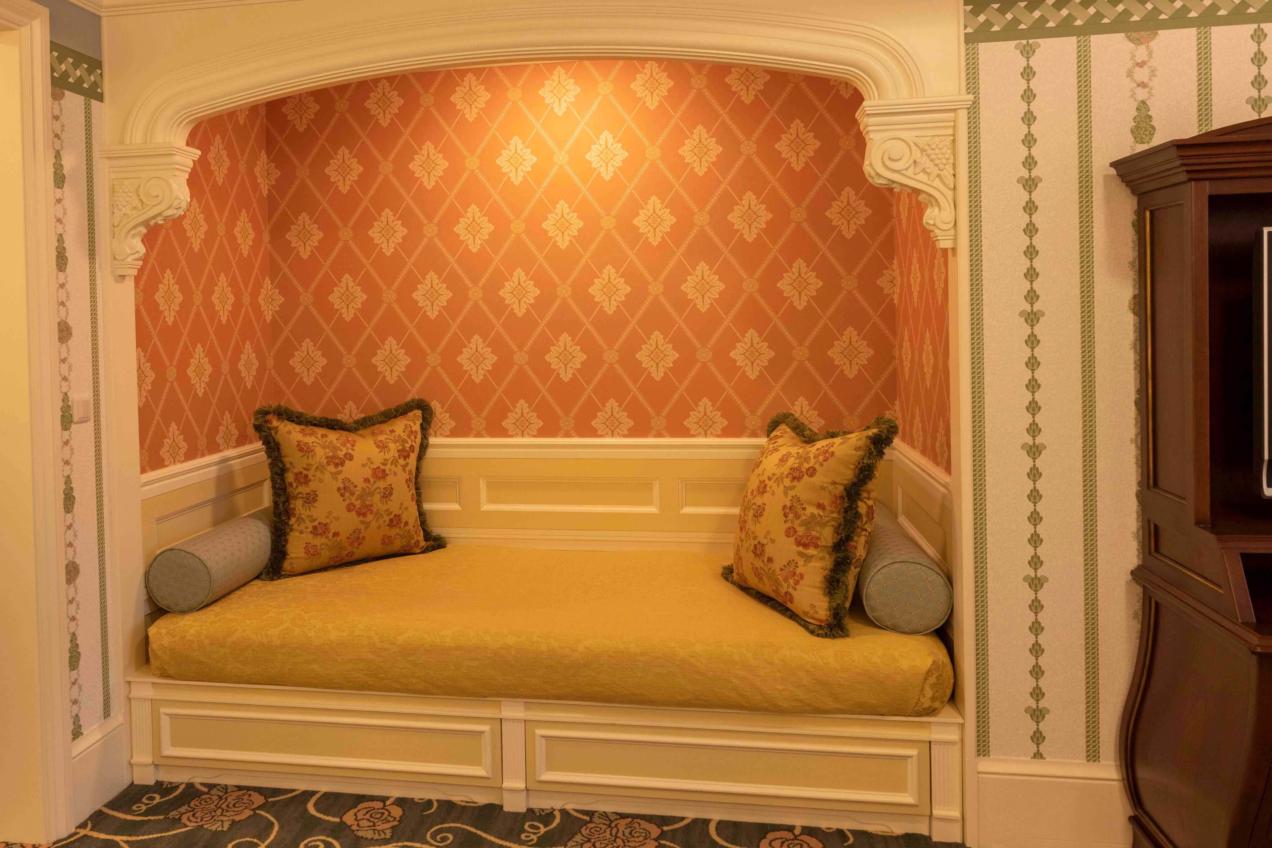 スタンダード スーペリアアルコーヴルーム（1～9階）